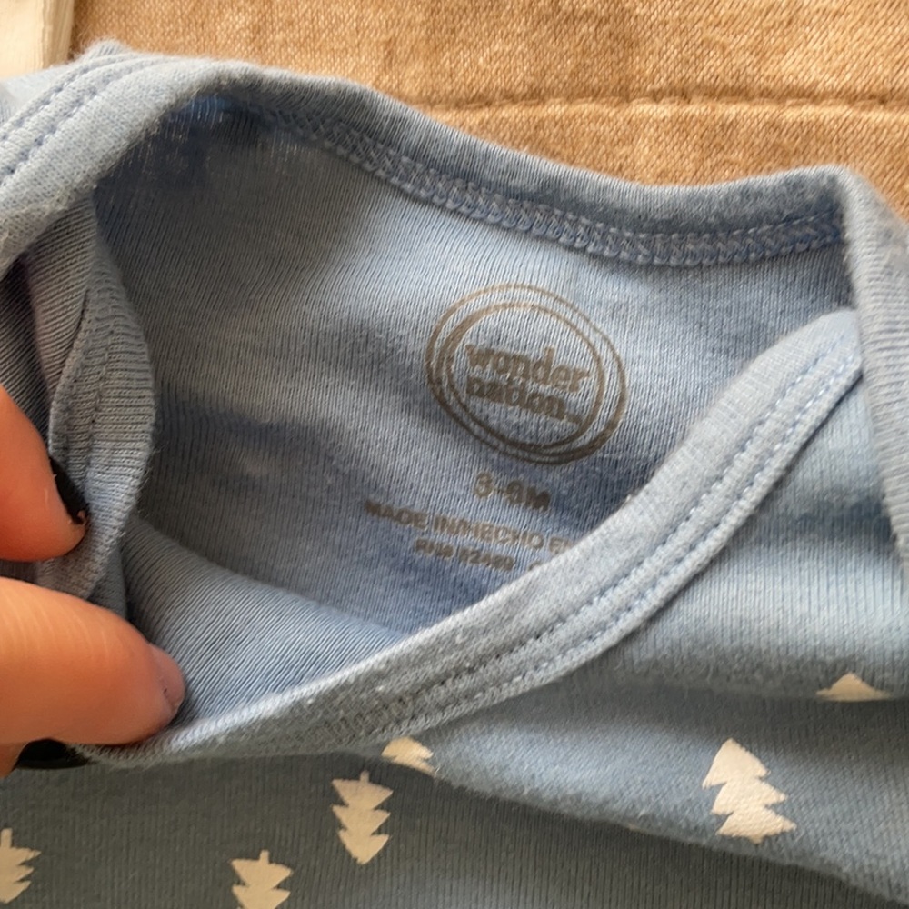 Baby onesies - Picture 3 of 5